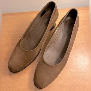 Arche brown nubuck almond toe low wedge pumps size 39 (8-8.5) made in France